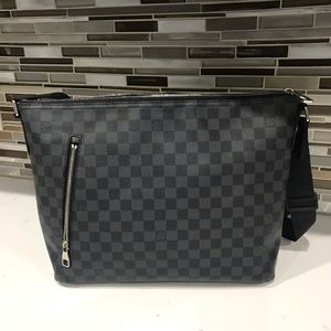 Louis Vuitton Mick MM